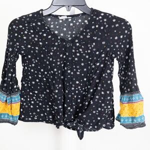 Mudd Girls Black. Cream Abstract Print Boho Top, Medium